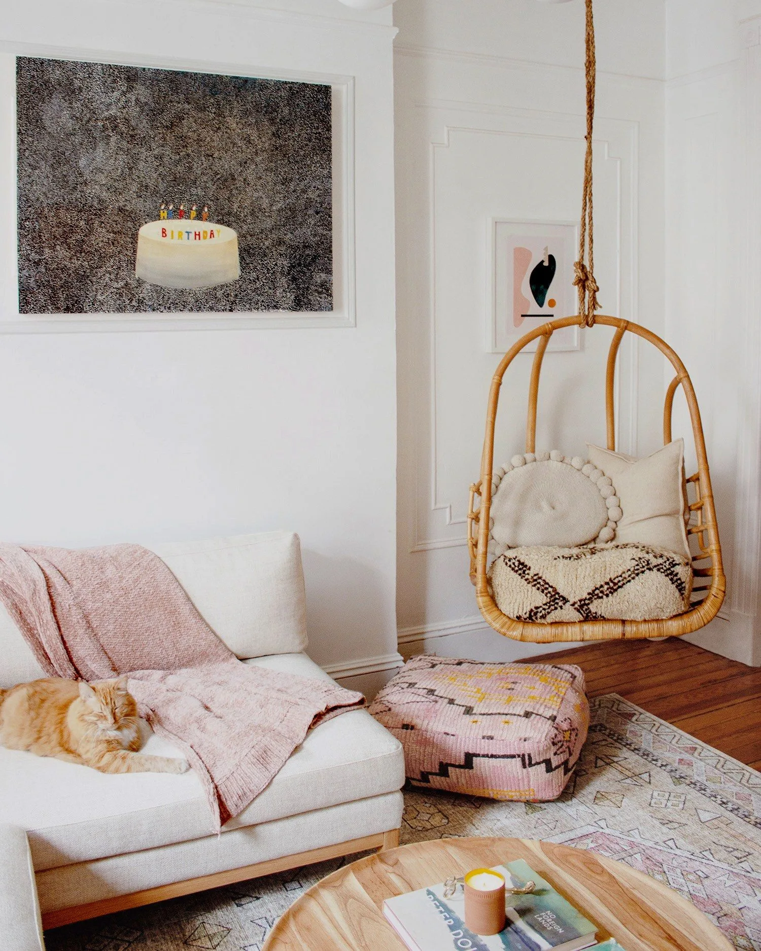 Angus & Celeste - Meet Mallory from Reserve Home The gorgeous textiles that can be found in every room are carefully selected art pieces themselves, all selected by Mallory from @reserve_home.