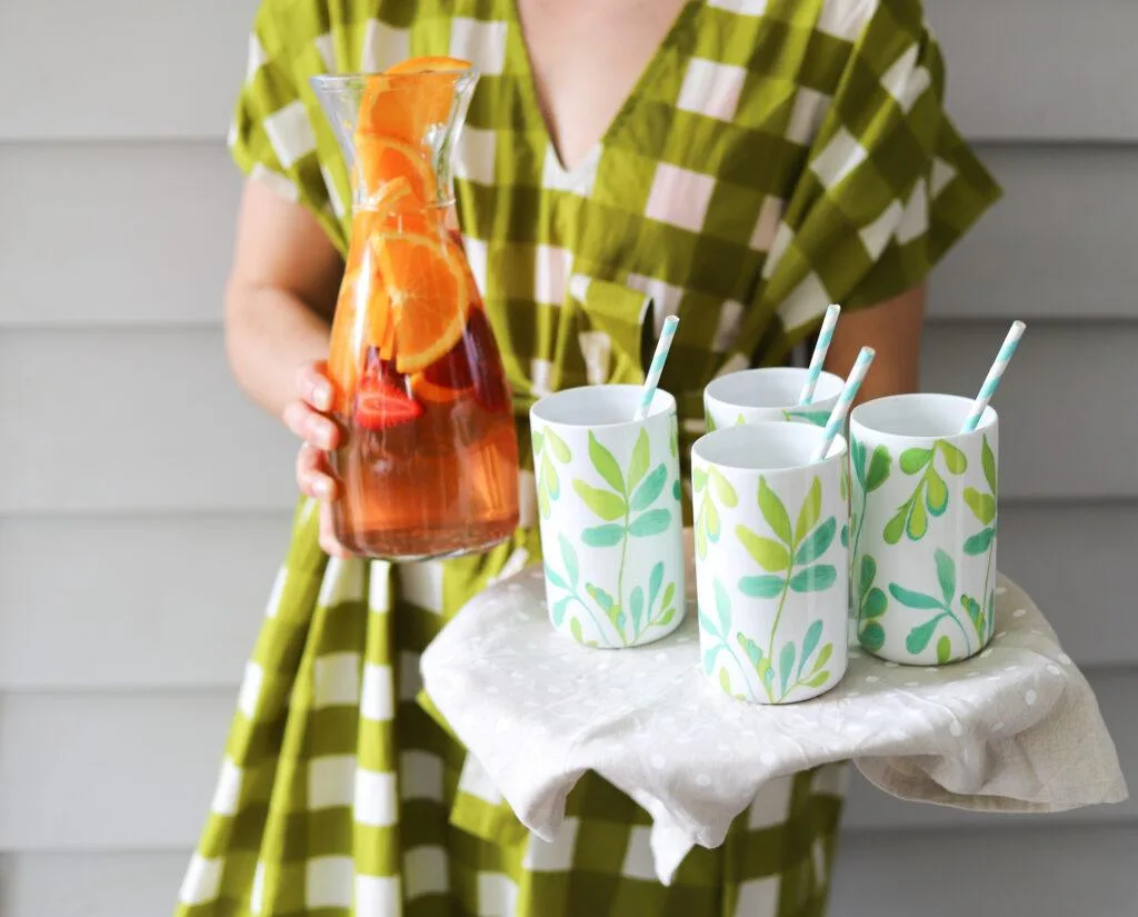 Angus & Celeste - 'Tis the Iced Tea Season Angus & Celeste - 'Tis the Iced Tea Season